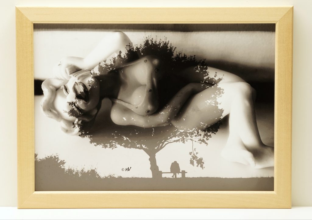framed hot dreams from the past